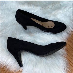 Black closed toe pumps